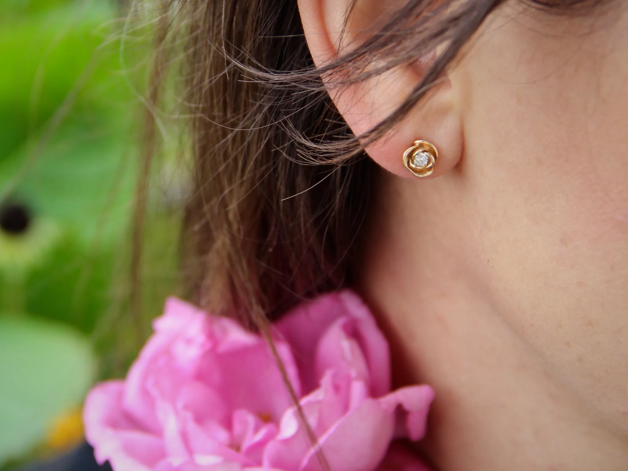 0.24ct TDW Diamond Earring Studs Yellow Gold, Petite Rosebud