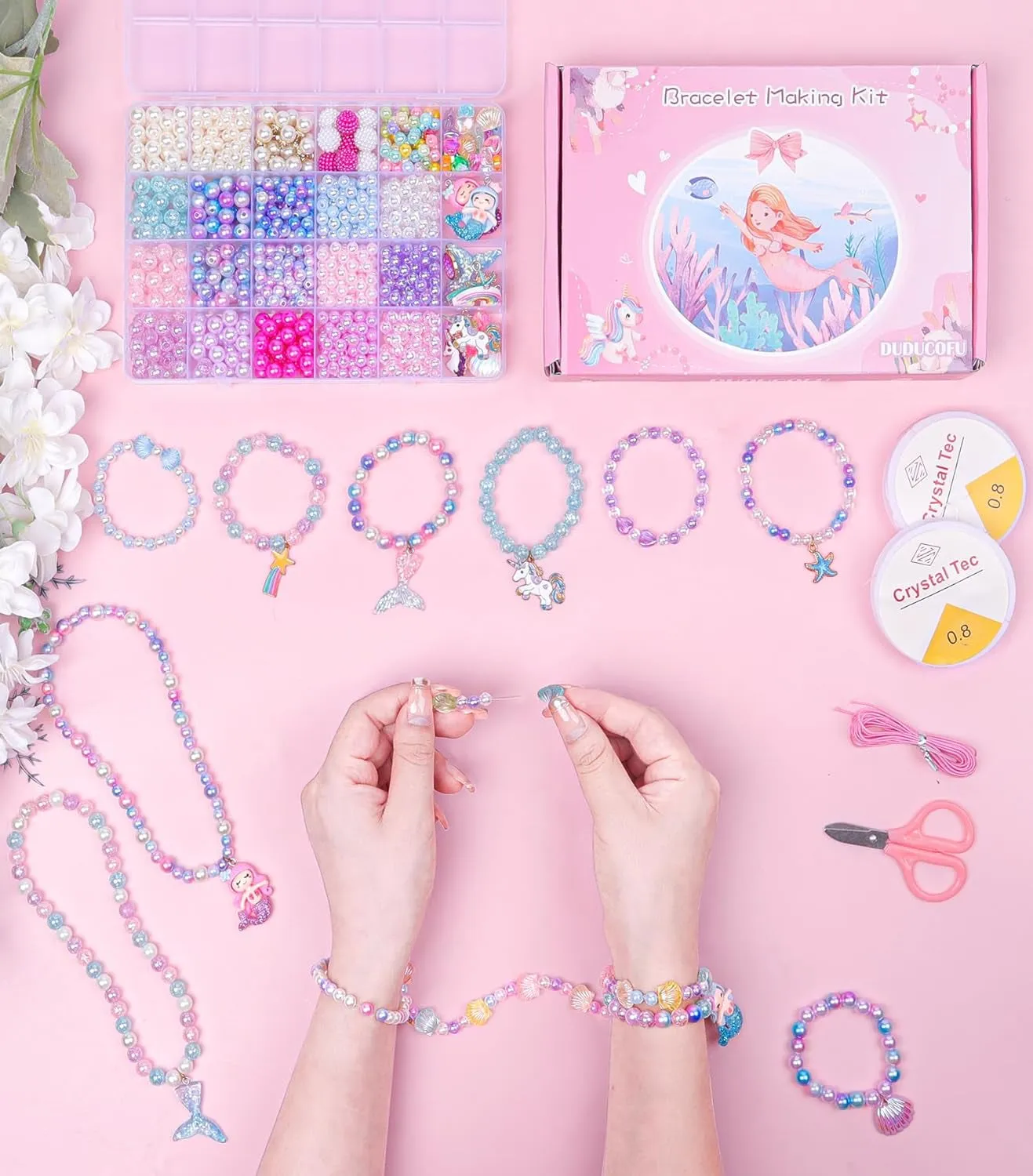 900Pcs Mermaid Bracelet Making Kit for Girls Kids Charm DIY Beads for Jewelry Making, Friendship Bracelet Kit with Ocean Pearl Shell Butterfly Beads for Bracelet Necklace Making