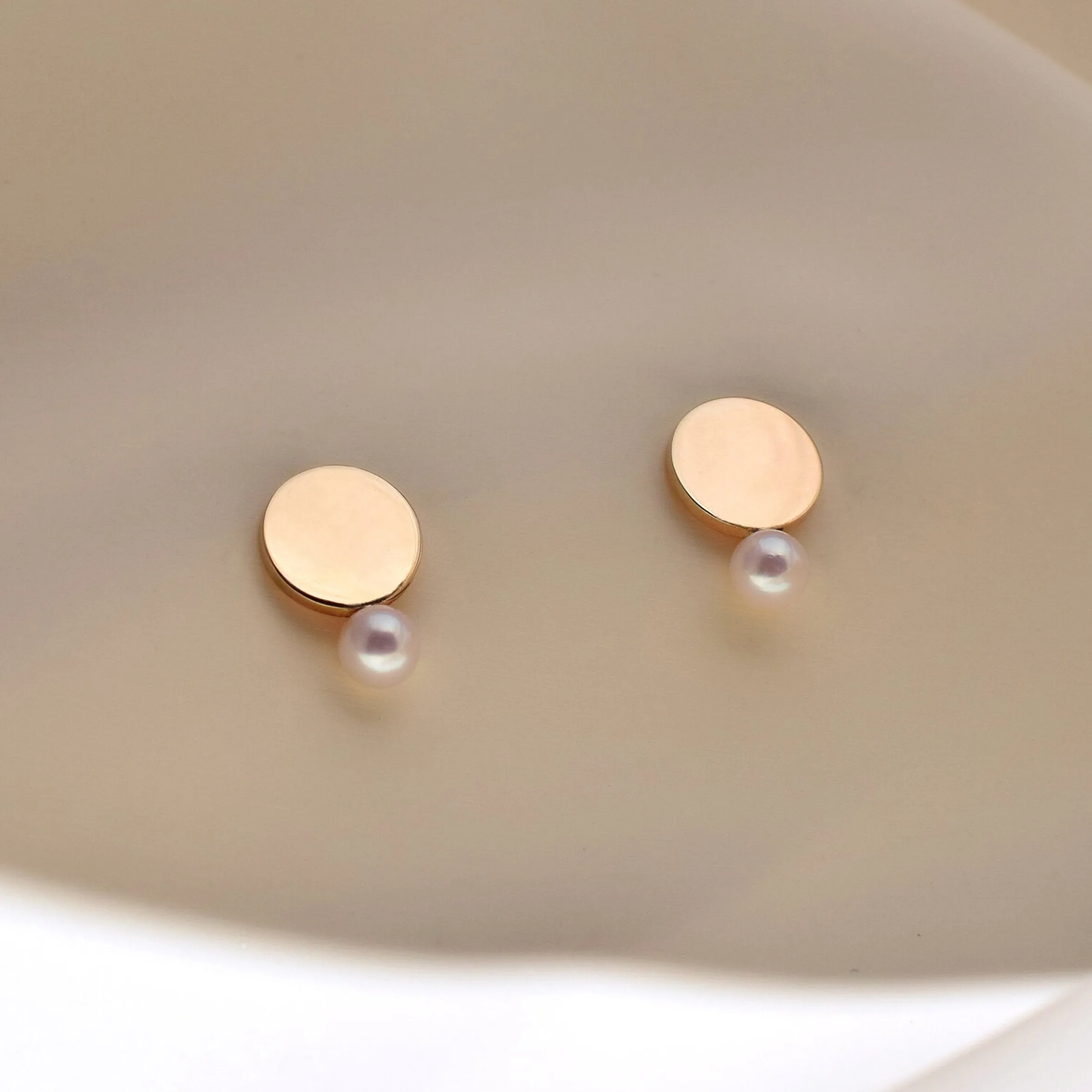 Ama Glint Earrings