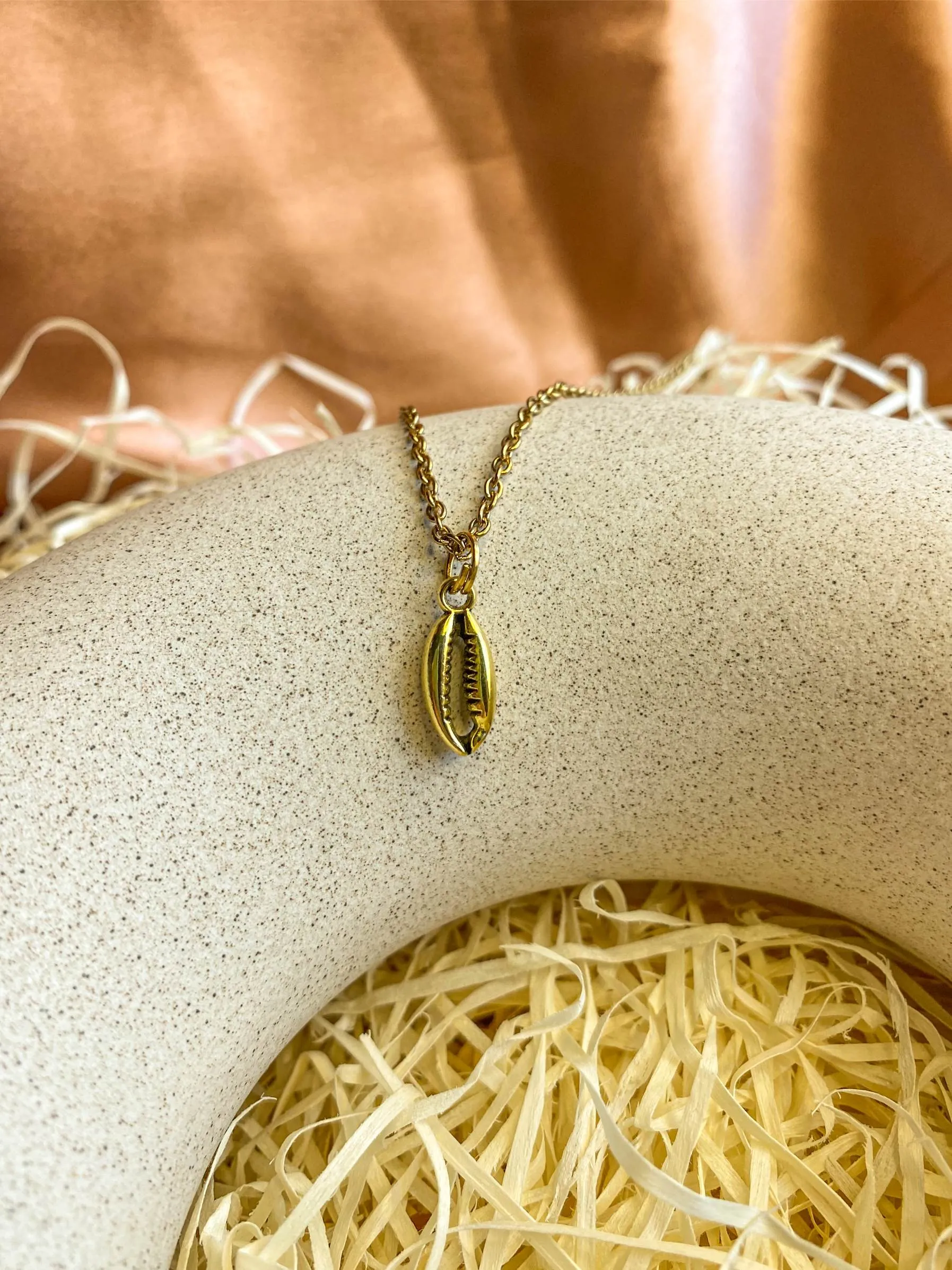 Cowrie Shell/ Coffee Bean Antique Golden Charm | 6 Pcs